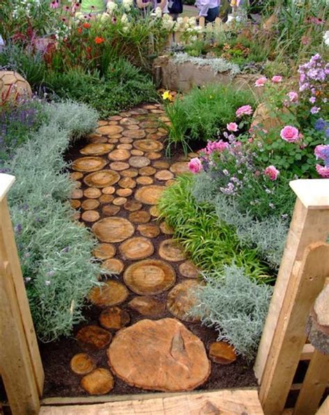 Maybe you would like to learn more about one of these? Log path at Shrewsbury Flower show : Grows on You