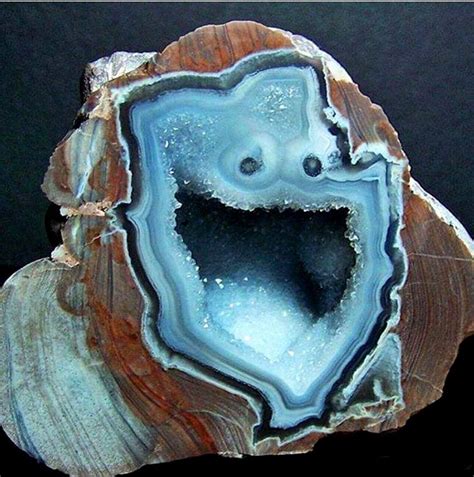 Amazing Weird Agates Looks Like Faces Geology Page