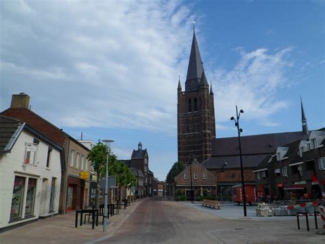Een lidmaatschap levert contacten, informatie en gedegen belangenbehartiging op. Rijrichting Kerkstraat. Wat gaat er veranderen? - Nederweert24