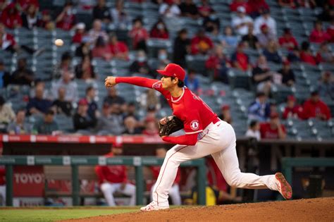 Photos Fans Await Angel Star Shohei Ohtanis Mlb All Star Start On