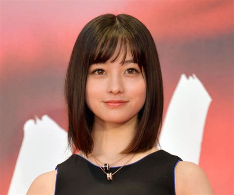 Последние твиты от 【公式】橋本環奈写真集「naturel」 (@hk2_fr). 橋本環奈 激太り | 【橋本環奈と平野紫耀】の仲の良さ：小栗会 ...