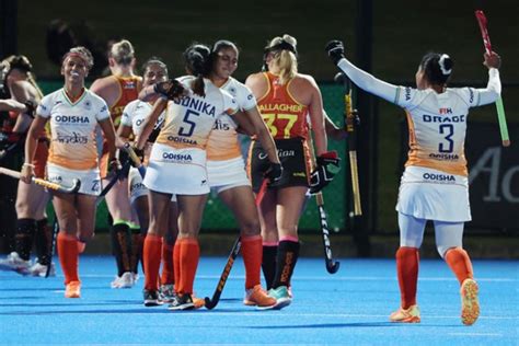 Indian Womens Hockey Team Go Down Fighting As Australia Win Second