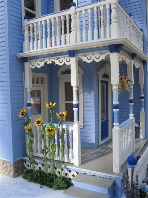 Dollhouses by Robin Carey: The Glenview Drive Blue Victorian Dollhouse