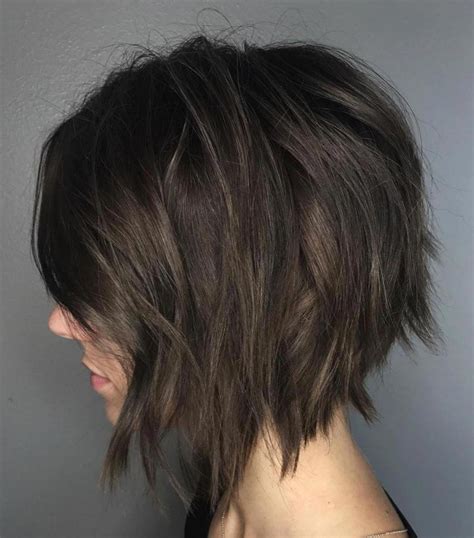 Shag With Highlighted Layers Wavybobhairstyles Messy Bob Hairstyles