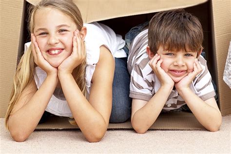 How To Keep Kids Busy On Moving Day