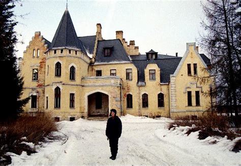 Dark Roasted Blend: Abandoned Castles of Russian Countryside