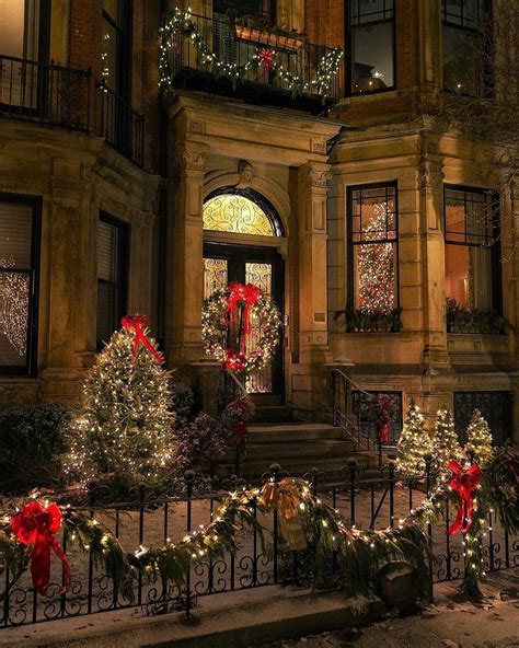 Christmas Decorations Boston Massachusetts By Renee Jordan