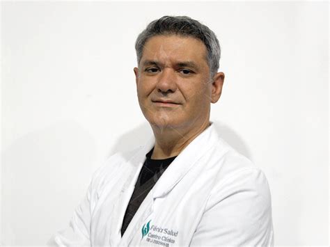 Juan Carlos Otero Gastroenterólogo Centro Clínico Fenix Salud