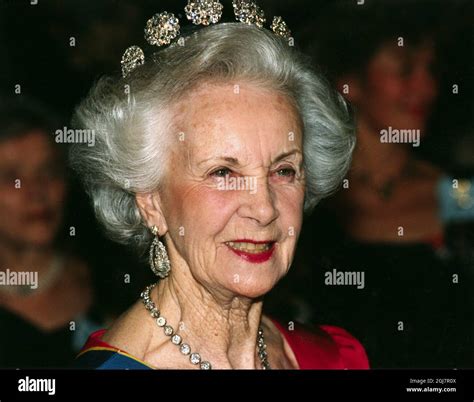 File 1991 12 11 Princess Lilian With A Smile During The Royal Couples Dinner For The Nobel