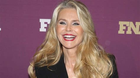 christie brinkley 66 shares beautiful swimsuit photo to reveal daunting medical condition