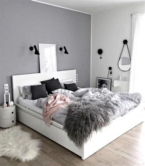 21 bild zu chambre fille blanche et rose. chambre en gris et rose pastel, miroir rond, lampes noires ...