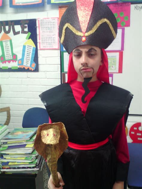 Jafars Costume DIY Disfraz De Jafar Para Obra Escolar Jafar Costume