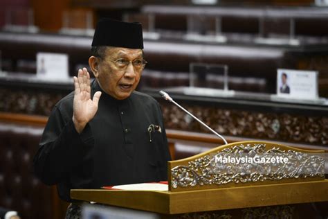 يڠ دڤرتوا ديوان رعيت) ialah pengerusi majlis (speaker) setiap kali persidangan dewan rakyat diadakan di parlimen. DIALOG RAKYAT: Rais Yatim dilantik Yang Dipertua Dewan ...