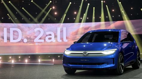 Vw Reinvents Peoples Car In Ev Avatar Vw Id2 Unveiled As A Low Cost Ev