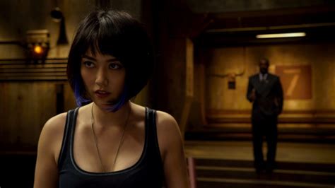 Uprising cinematographer dan mindel seemingly confirms both rinko kikuchi and karl urban as cast members in the sequel. Shell-Praiser: A Defense of Ghost in the Shell - Electric ...