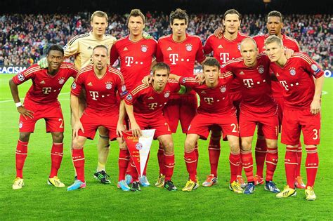 Download wallpapers fc bayern munich, germany, football club, emblem, bayern logo, german football league, bundesliga, football for desktop free. Pin di FC Bayern Munchen