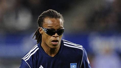 5 Footballers Who Played With Serious Medical Conditions