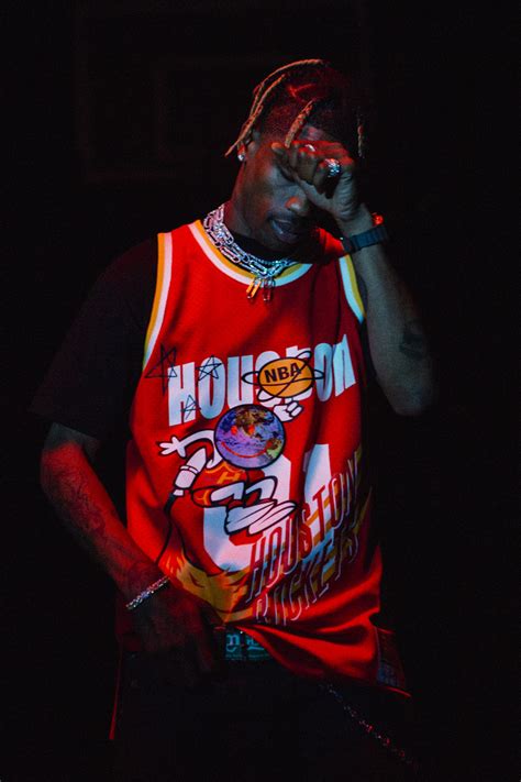 Dear 110stuartn, thank you for sharing your experience at cactus jack. Travis Scott et Mitchell and Ness collaborent sur une ...