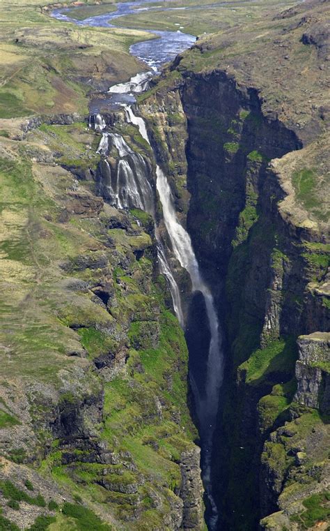 Glymur Waterfall Nature In Iceland — Ravlling