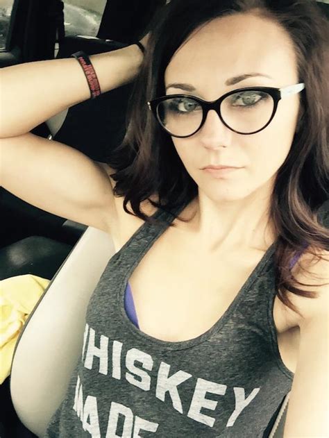 23 Pictures Proving Wearing Glasses Will Make You Look Hot Fooyoh