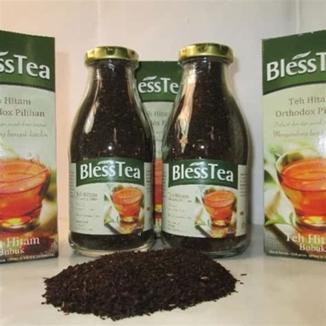 Teh hitam sangat populer di kalangan pencinta teh karena rasanya yang pekat. 10 Teh Hitam Terbaik di Indonesia 2020 - Ulasan Merk Bagus ...