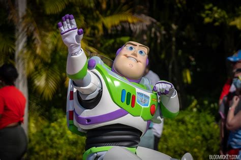 Buzz Lightyear Debuts New Character Look At Disney World