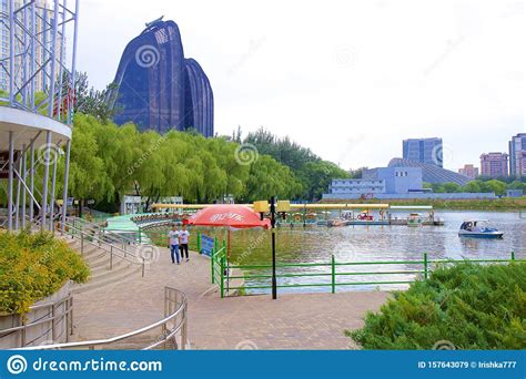 Chaoyang Park Beijing Editorial Stock Image Image Of Asian 157643079