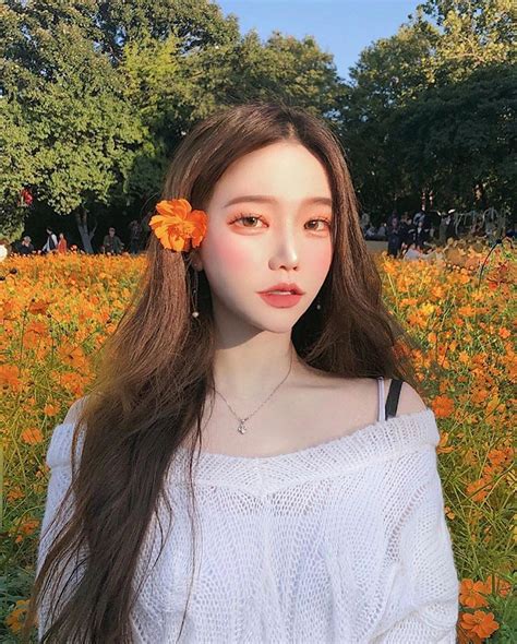 ᴹᴱ ᴱᴬᴿᴬ ♡ Meeara Korean Ulzzang Girl Instagram Bemy1in Vividyoon Orange Naranja Gái