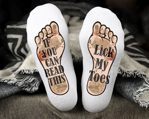 If You Can Read This Lick My Toes gross Feet Socks - Etsy Canada