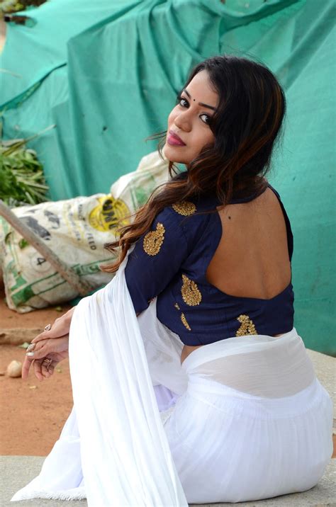 Beauty Galore Hd Bhavya Sri Twerking Her Ass In Saree For Hot Photoshoot