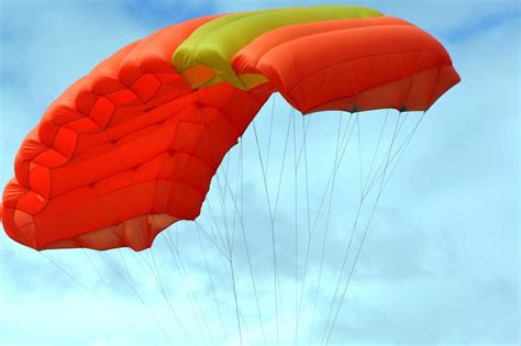 Experienced Skydiver Dies After Parachute Fails To Open