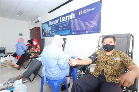 Civitas Akademika Uwh Perbanas Surabaya Gelar Donor Darah Dinas
