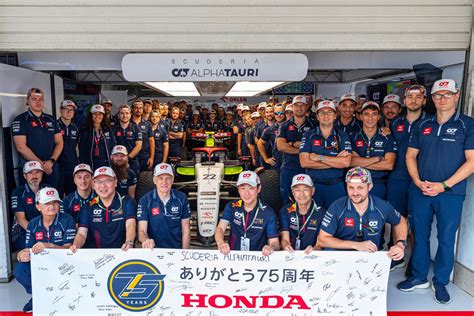 Tim Red Bull Racing Honda Raih Gelar Juara Dunia Konstruktor F1 2023