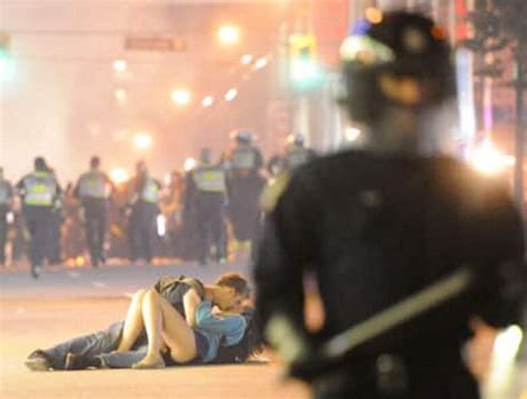 Vancouver Riot S Kissing Couple Tell Their Story CBC News