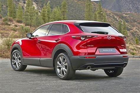 It went on sale in japan on 24 october 2019, with global units being produced at mazda's hiroshima factory. Mazda CX-30 представила кроссовер на базе новой «трёшки ...