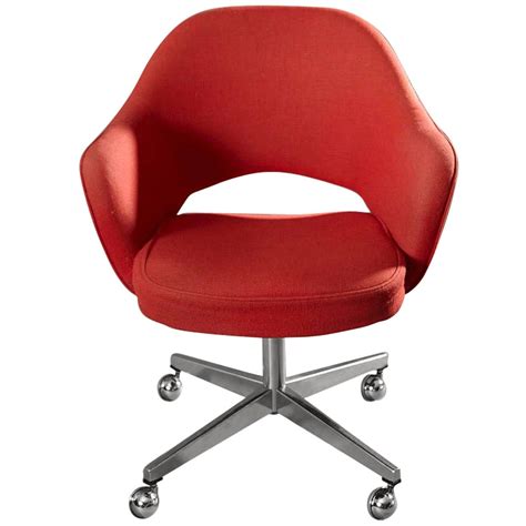 Eero Saarinen Swivel Executive Arm Chair For Knoll In Orange At 1stdibs