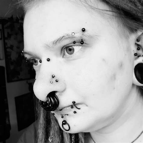 25 extreme piercings that will haunt your dreams