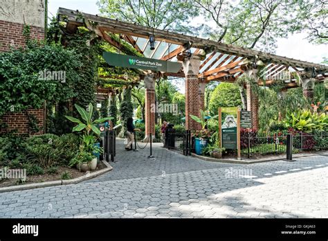 Central Park Zoo Entrance High Resolution Stock Photography And Images