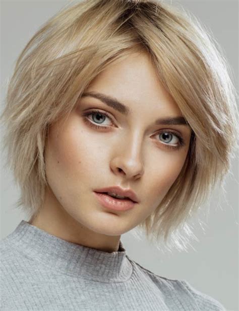 Stunning Short Blonde Hairstyles For Women Trending