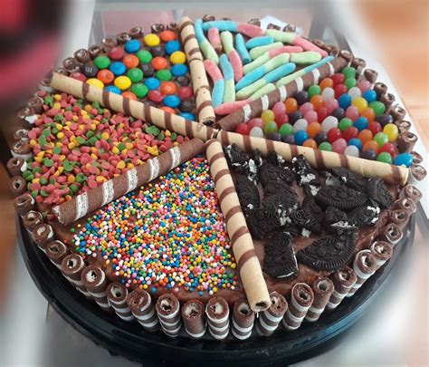 comment réaliser un gâteau d anniversaire chocolat et bonbons artofit