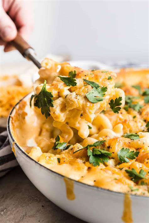 This Baked Macaroni And Cheese Comes Together Quick And Easy Homemade