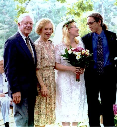 We will look at her biography and everything we need to know about her. Presidents' Children: Amy Carter: potus_geeks — LiveJournal