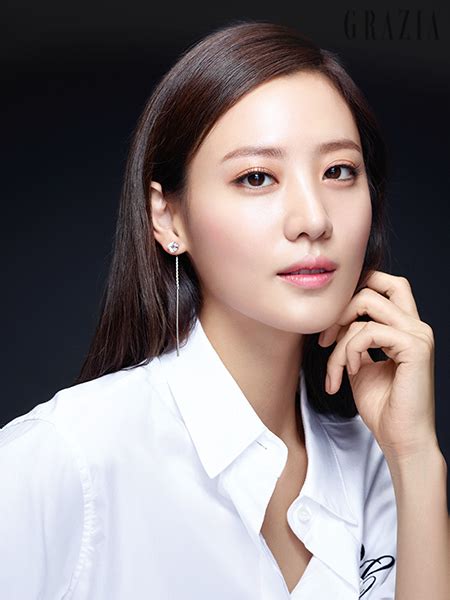 Kim Soo Hyun 김수현 Claudia Kim Upcoming Movie The Dark Tower Feb
