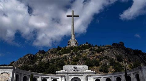 En Directo La Exhumación De Franco Del Valle De Los Caídos