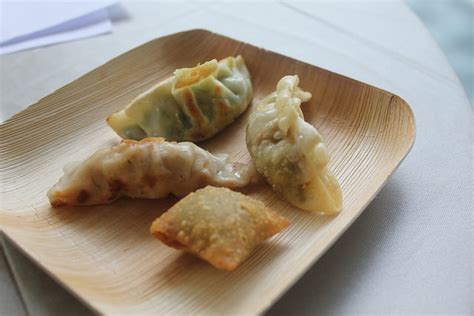 Garlic, gluten free flour, salt, minced ginger, green onion, sesame oil and 8 more. How NYC Does Dumplings (at the NYC Dumpling Festival '15) - Not Eating Out in New York