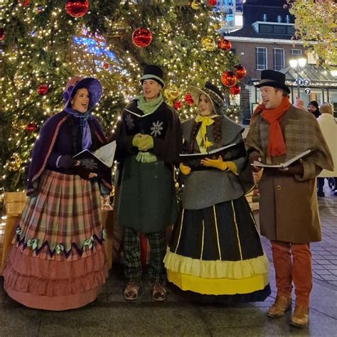 The Christmas Carol Singers Inhuren Of Boeken Sintenkerst
