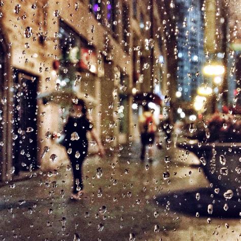 7 Creative Ways To Capture Incredible Urban Reflection Iphone Photos