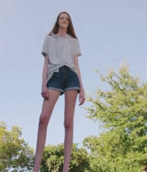 teenager who has the world s longest legs aspires to become a model small joys