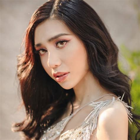 Màu nước mắt nguyễn trần trung quân 2021. Blogger chuyển giới Khánh Vân Trần: Phẫu thuật xong ngày ...