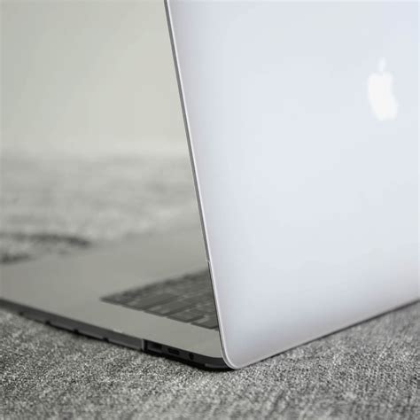 Ốp SwitchEasy Nude Case For MacBook Pro 13 inches